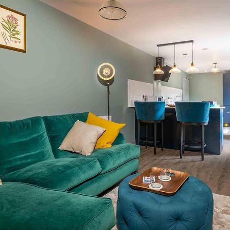 Stylish Modern 1 Bedroom, City Centre Bath Buitenkant foto